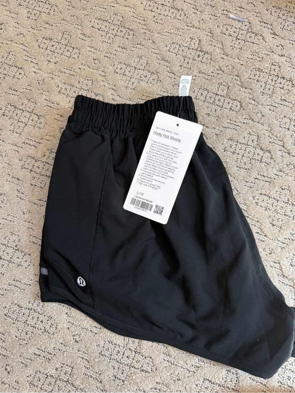 lululemon Black Athletic Hotty Hot Short4” lined